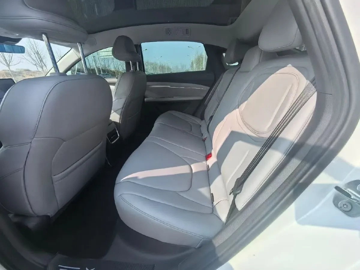 2024 Xpeng MONA M03 BEV 51.8KWH,autocango,china used car exporter,china ev exporter,chinese used car exporter,chinese used ev exporter