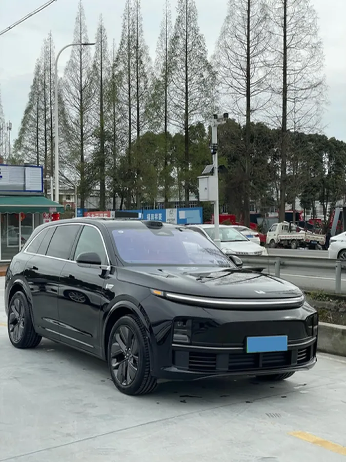 2024 Li L8 Range Extended 154HP REEV 42.8KWH,autocango,china used car exporter,china ev exporter,chinese used car exporter,chinese used ev exporter