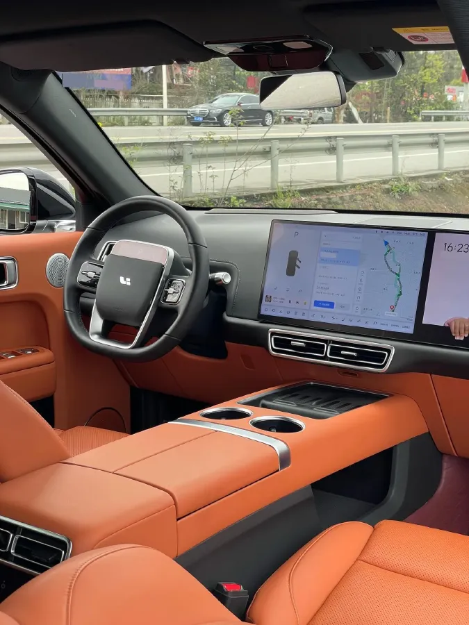 2024 Li L8 Range Extended 154HP REEV 42.8KWH,autocango,china used car exporter,china ev exporter,chinese used car exporter,chinese used ev exporter