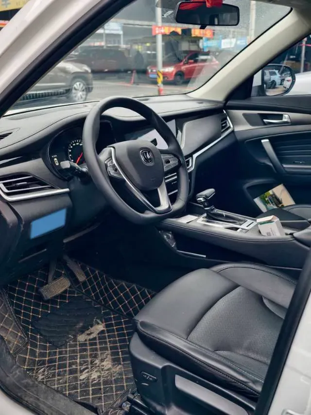 2019 ChangAn CS35 Plus 1.4T 158HP L4 7DCT,autocango,china used car exporter,china ev exporter,chinese used car exporter,chinese used ev exporter