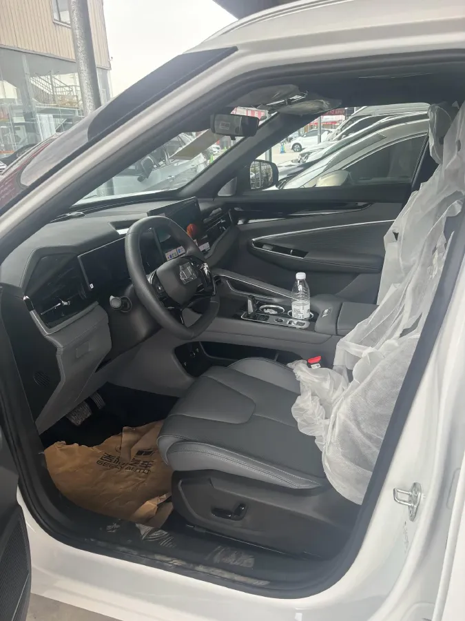 2026 Geely Azkarra 1.5T 181HP L4 7DCT,autocango,china used car exporter,china ev exporter,chinese used car exporter,chinese used ev exporter