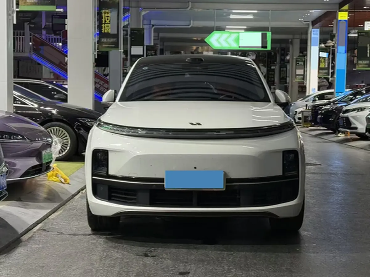 2025 Li L9 Range Extended 154HP REEV,autocango,china used car exporter,china ev exporter,chinese used car exporter,chinese used ev exporter