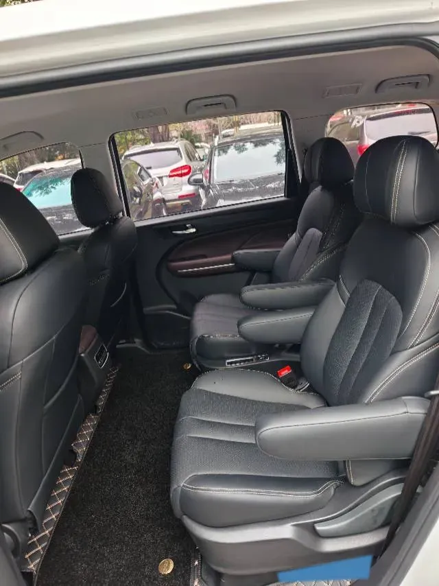 2021 GAC Trumpchi M6 1.5T 169HP L4 7DCT,autocango,china used car exporter,china ev exporter,chinese used car exporter,chinese used ev exporter