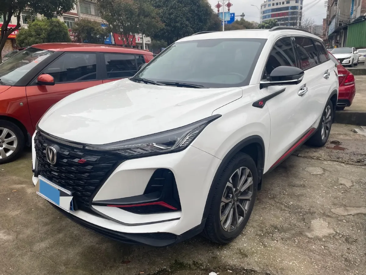 2022 ChangAn CS75 Plus 2.0T 233HP L4 8AT,autocango,china used car exporter,china ev exporter,chinese used car exporter,chinese used ev exporter