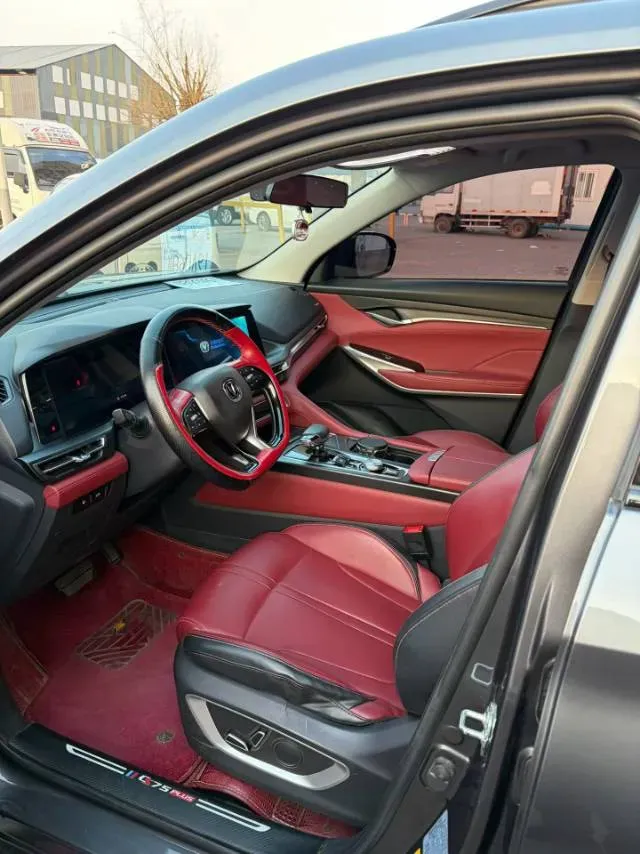 2021 ChangAn CS75 Plus 2.0T 233HP L4 8AT,autocango,china used car exporter,china ev exporter,chinese used car exporter,chinese used ev exporter