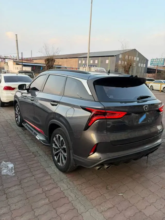 2021 ChangAn CS75 Plus 2.0T 233HP L4 8AT,autocango,china used car exporter,china ev exporter,chinese used car exporter,chinese used ev exporter