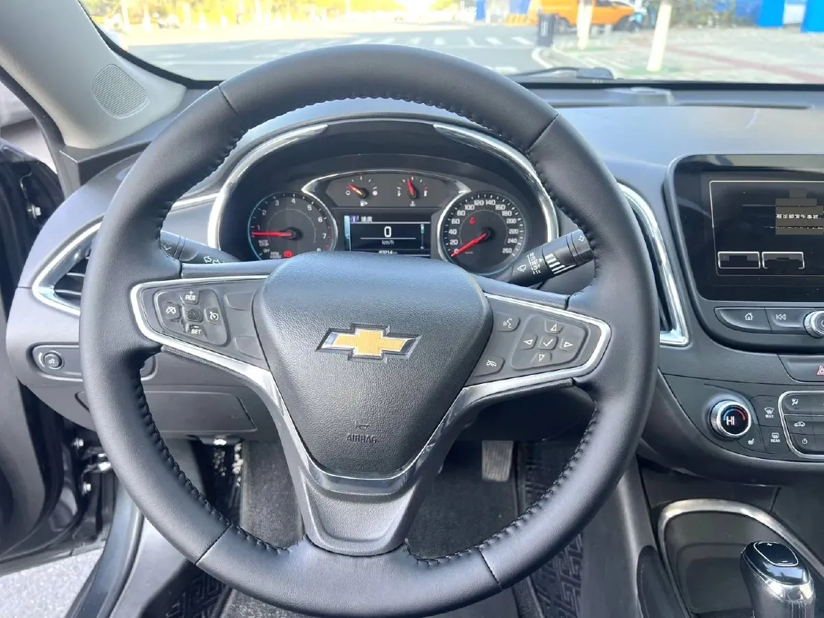 2017 Chevrolet Malibu 1.5T 170HP L4 6AT,autocango,china used car exporter,china ev exporter,chinese used car exporter,chinese used ev exporter