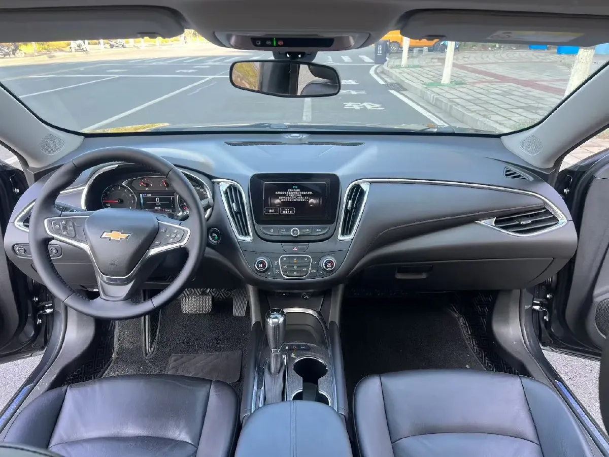 2017 Chevrolet Malibu 1.5T 170HP L4 6AT,autocango,china used car exporter,china ev exporter,chinese used car exporter,chinese used ev exporter