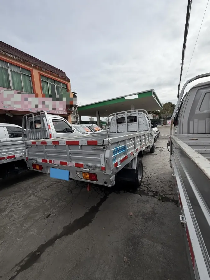 2023 WuLing RongGuang New Truck 2.0L 136HP L4 5MT,autocango,china used car exporter,china ev exporter,chinese used car exporter,chinese used ev exporter