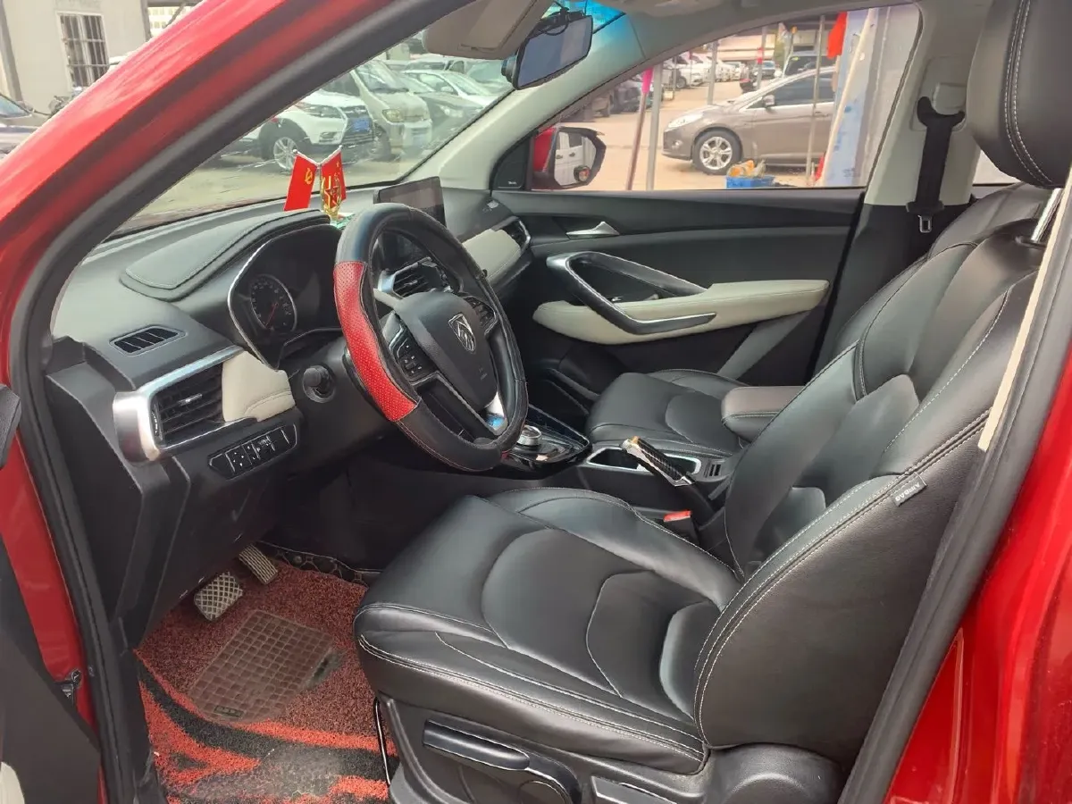 2018 BaoJun 530 1.5T 150HP L4 6DCT,autocango,china used car exporter,china ev exporter,chinese used car exporter,chinese used ev exporter