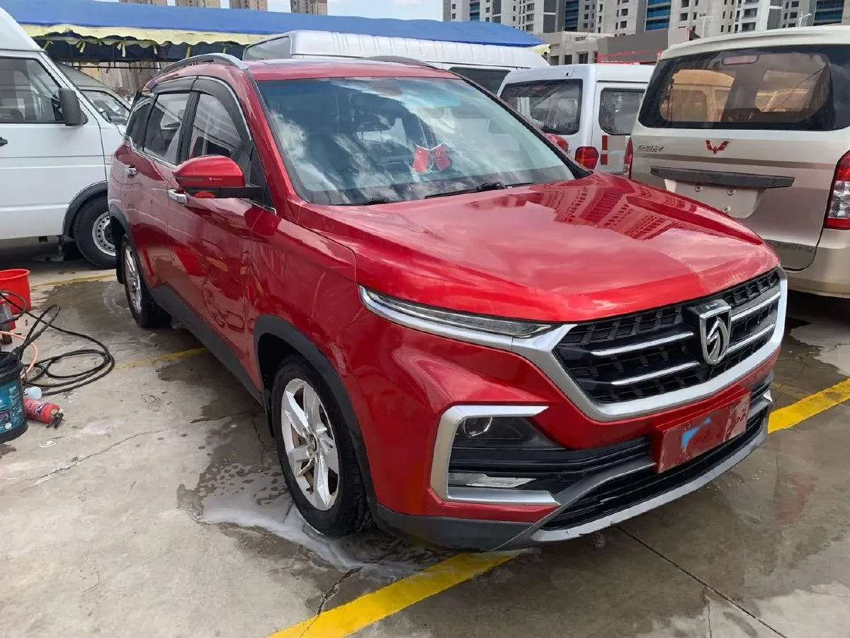 2018 BaoJun 530 1.5T 150HP L4 6DCT,autocango,china used car exporter,china ev exporter,chinese used car exporter,chinese used ev exporter