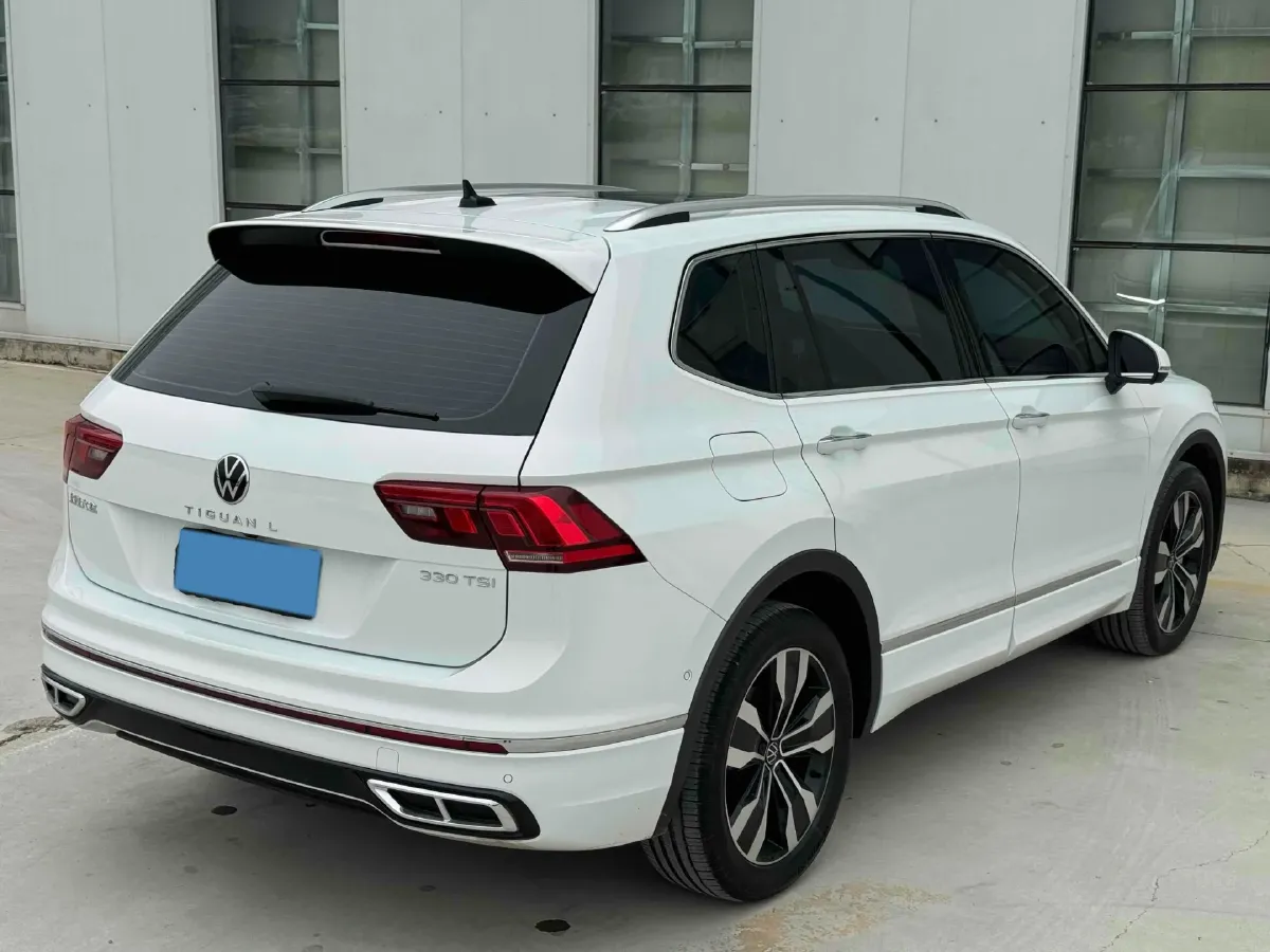 2024 Volkswagen Tiguan L 2.0T 186HP L4 7DCT,autocango,china used car exporter,china ev exporter,chinese used car exporter,chinese used ev exporter