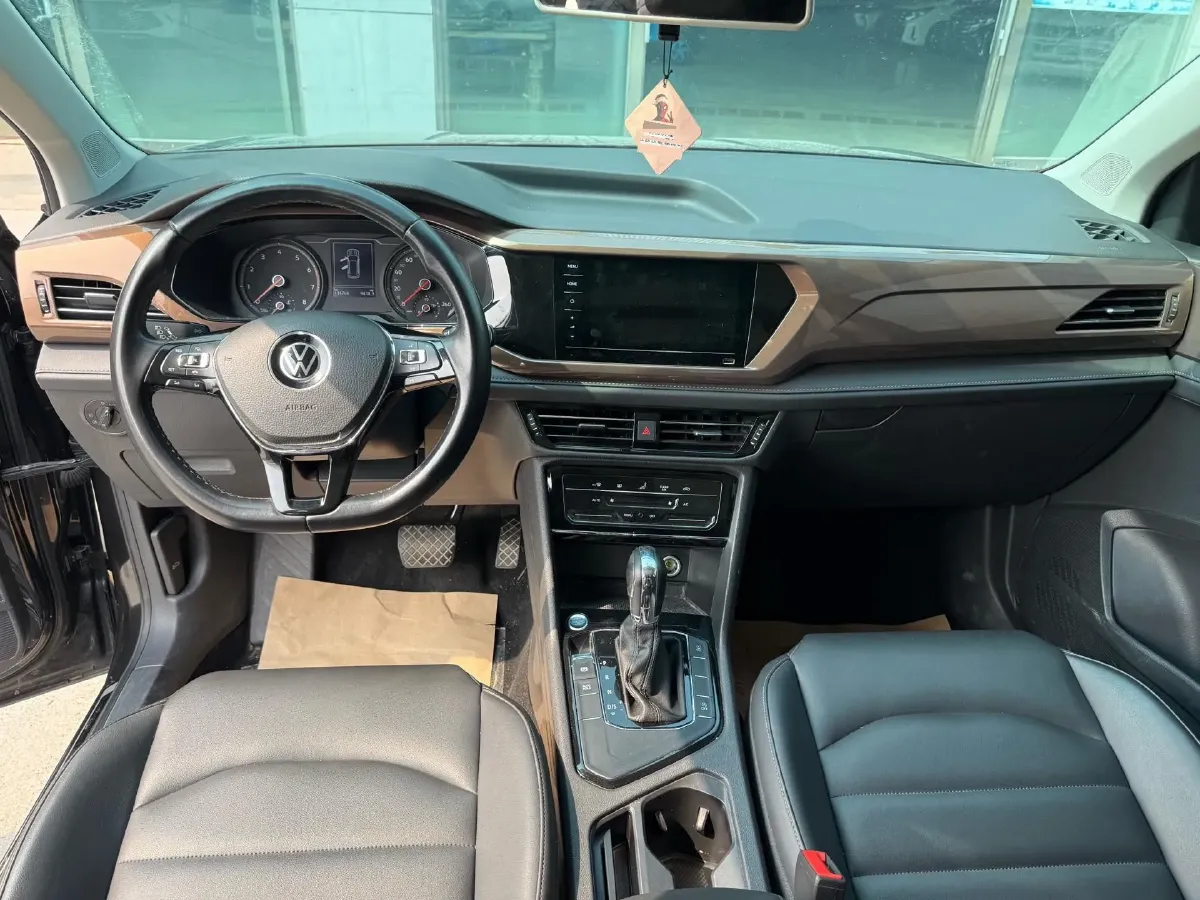 2021 Volkswagen Tharu 1.4T 150HP L4 7DCT,autocango,china used car exporter,china ev exporter,chinese used car exporter,chinese used ev exporter