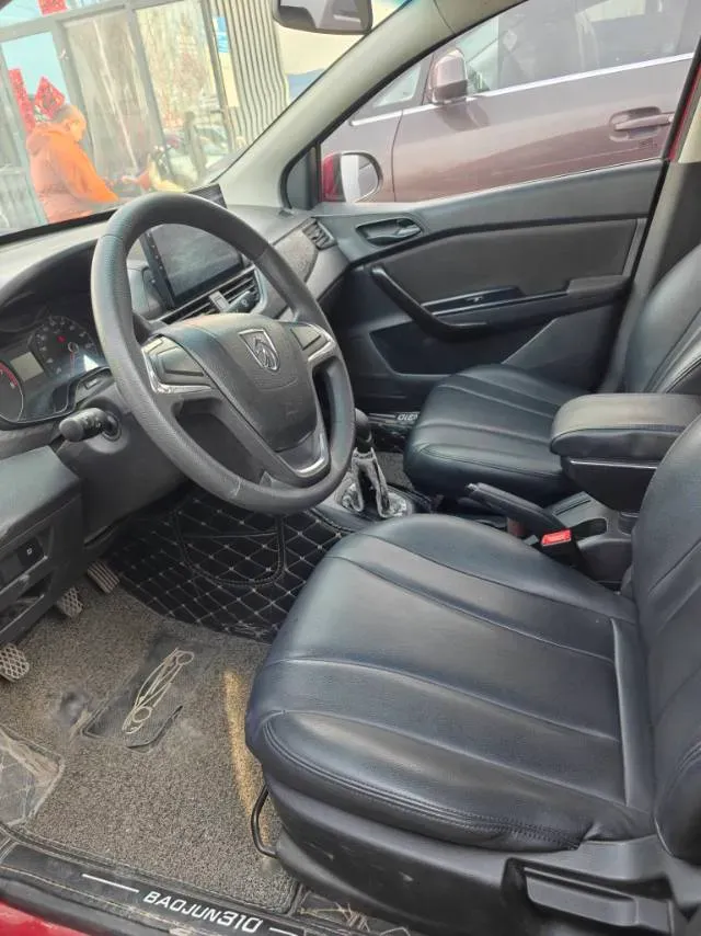 2020 BaoJun 310 1.2L 80HP L4 5MT,autocango,china used car exporter,china ev exporter,chinese used car exporter,chinese used ev exporter