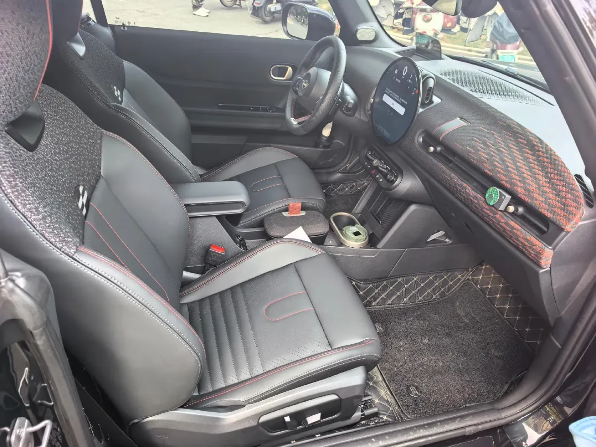 2025 MINI MINI 2.0T 204HP L4 7DCT,autocango,china used car exporter,china ev exporter,chinese used car exporter,chinese used ev exporter