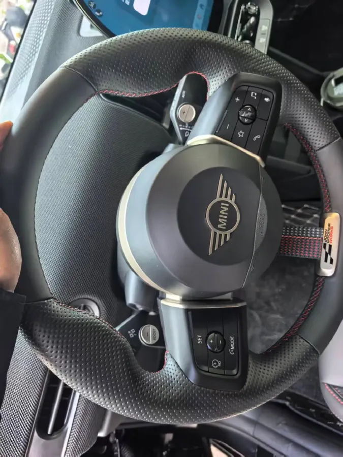 2025 MINI MINI 2.0T 204HP L4 7DCT,autocango,china used car exporter,china ev exporter,chinese used car exporter,chinese used ev exporter