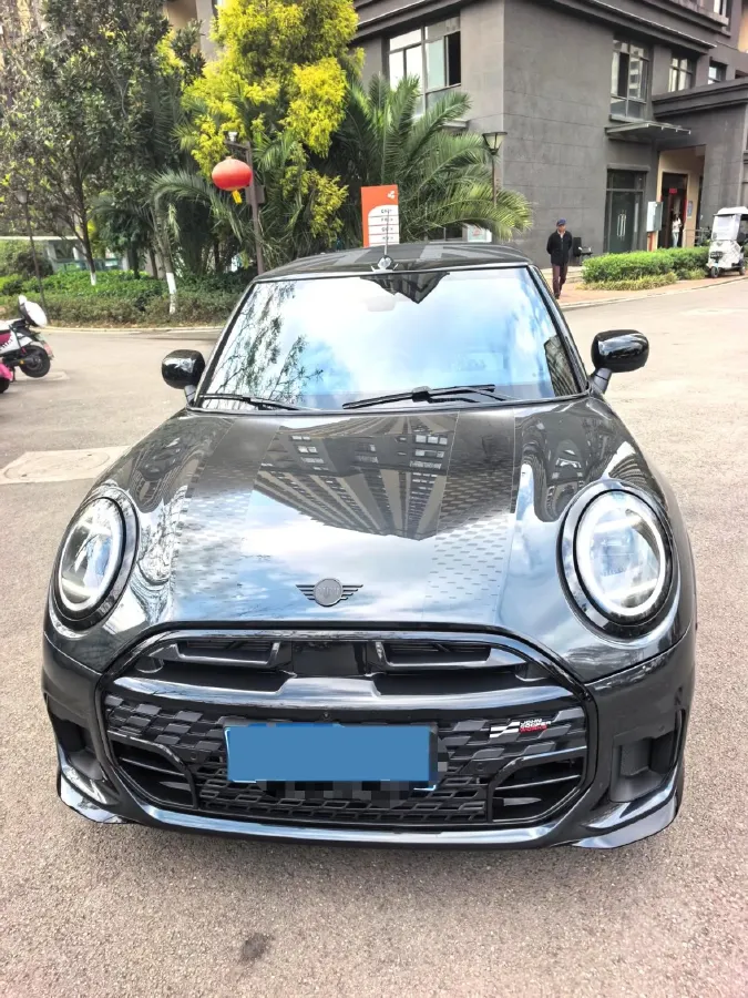 2025 MINI MINI 2.0T 204HP L4 7DCT,autocango,china used car exporter,china ev exporter,chinese used car exporter,chinese used ev exporter