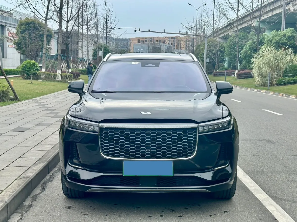 2021 Li ONE Range Extended 131HP REEV 40.5KWH,autocango,china used car exporter,china ev exporter,chinese used car exporter,chinese used ev exporter