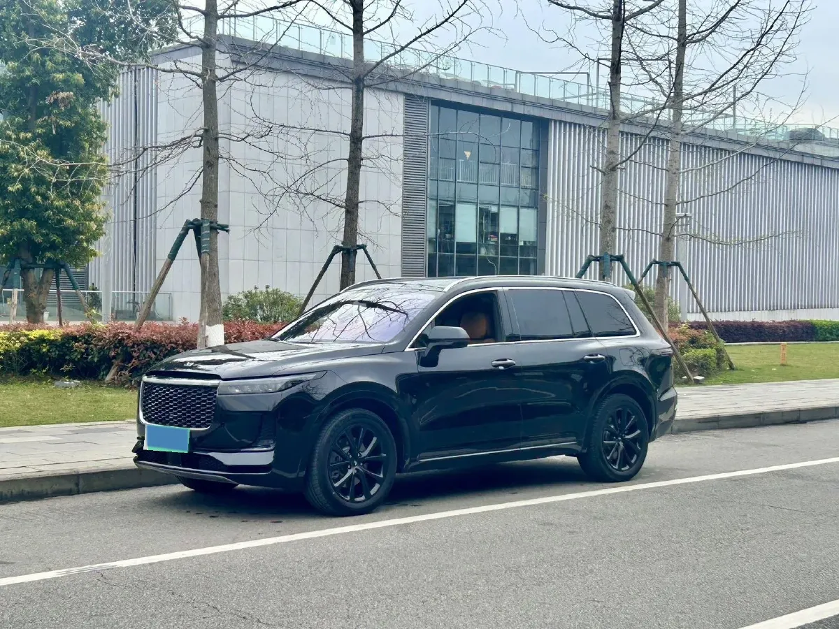 2021 Li ONE Range Extended 131HP REEV 40.5KWH,autocango,china used car exporter,china ev exporter,chinese used car exporter,chinese used ev exporter