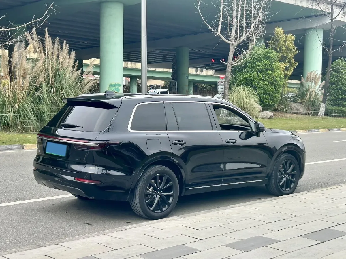 2021 Li ONE Range Extended 131HP REEV 40.5KWH,autocango,china used car exporter,china ev exporter,chinese used car exporter,chinese used ev exporter