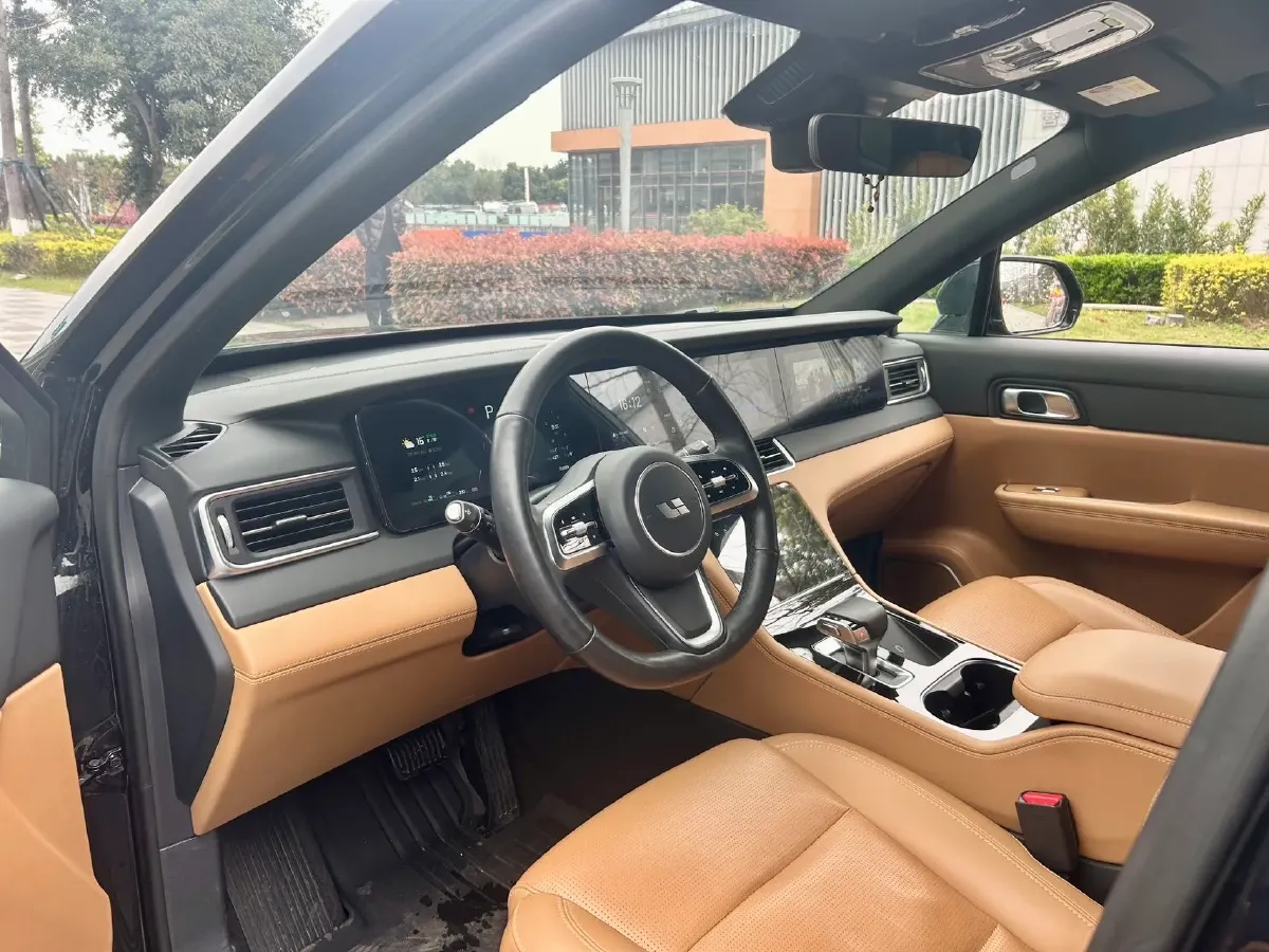 2021 Li ONE Range Extended 131HP REEV 40.5KWH,autocango,china used car exporter,china ev exporter,chinese used car exporter,chinese used ev exporter