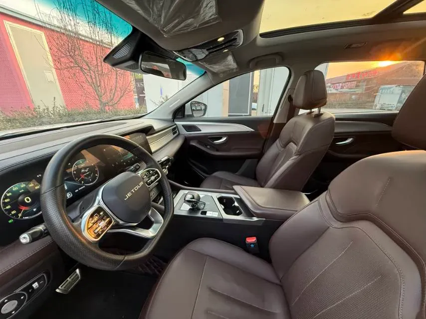 2021 Jetour X90 Plus 1.6T 197HP L4 7DCT,autocango,china used car exporter,china ev exporter,chinese used car exporter,chinese used ev exporter