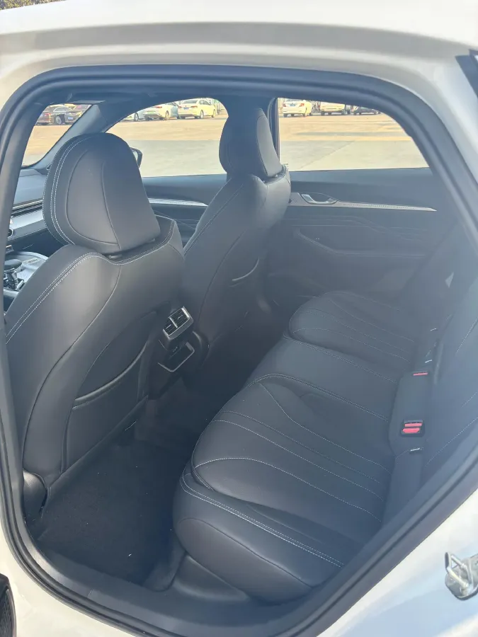 2026 Geely Preface 1.5T 181HP L4 7DCT,autocango,china used car exporter,china ev exporter,chinese used car exporter,chinese used ev exporter