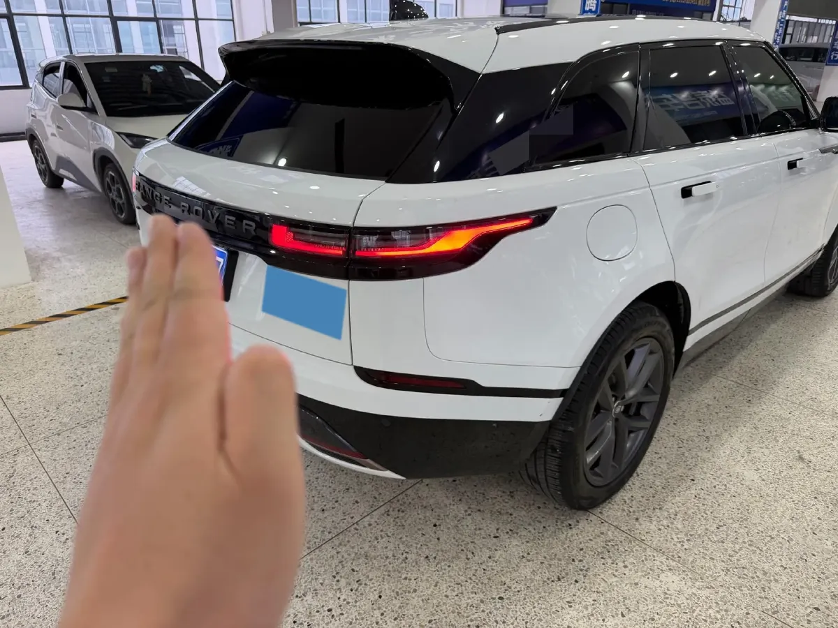 2025 Land Rover Range Rover Velar 2.0T 250HP L4 8AT,autocango,china used car exporter,china ev exporter,chinese used car exporter,chinese used ev exporter
