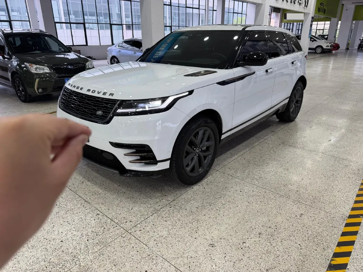 2025 Land Rover Range Rover Velar 2.0T 250HP L4 8AT,autocango,china used car exporter,china ev exporter,chinese used car exporter,chinese used ev exporter
