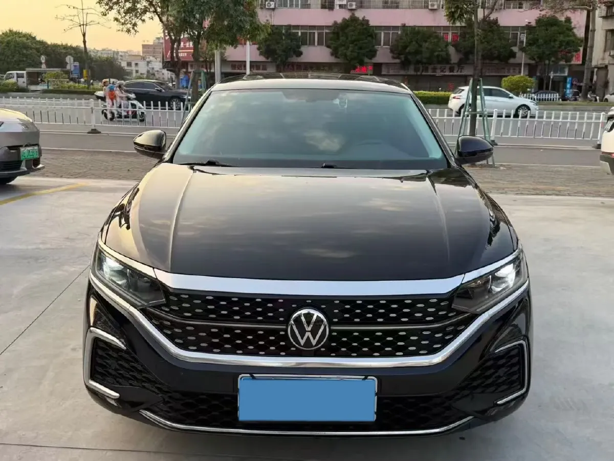 2023 Volkswagen Passat 1.4T 150HP L4 7DCT,autocango,china used car exporter,china ev exporter,chinese used car exporter,chinese used ev exporter