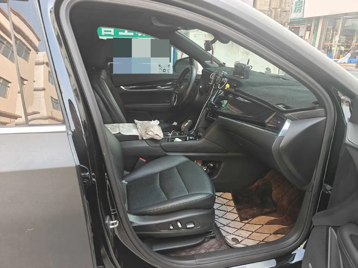 2022 Cadillac XT6 2.0T 237HP L4 9AT,autocango,china used car exporter,china ev exporter,chinese used car exporter,chinese used ev exporter