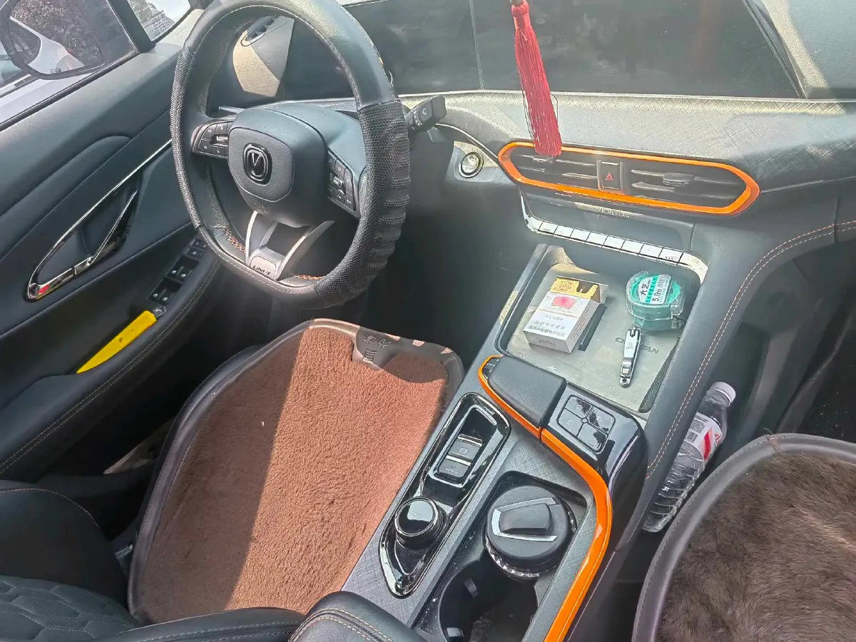 2022 ChangAn UNI-T 2.0T 233HP L4 8AT,autocango,china used car exporter,china ev exporter,chinese used car exporter,chinese used ev exporter