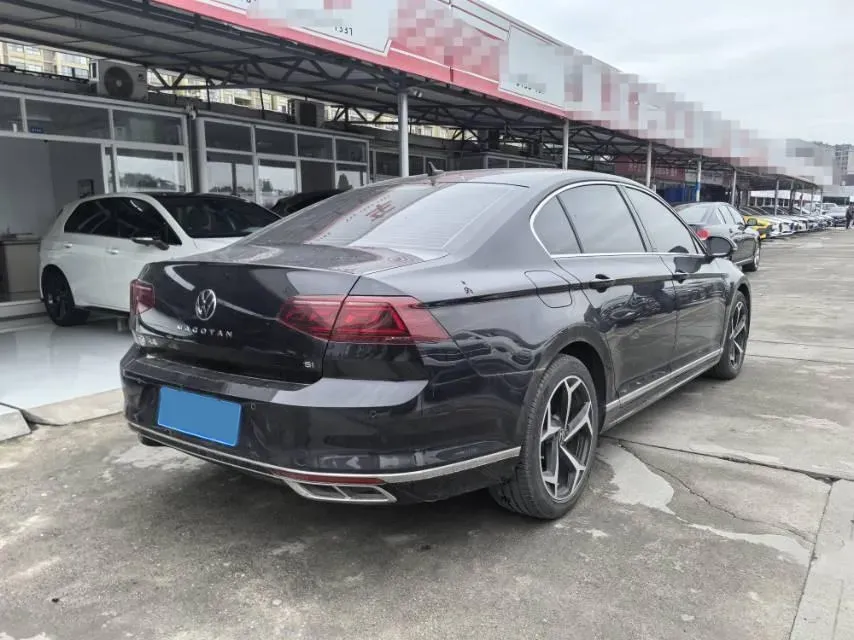 2023 Volkswagen Magotan 2.0T 186HP L4 7DCT,autocango,china used car exporter,china ev exporter,chinese used car exporter,chinese used ev exporter