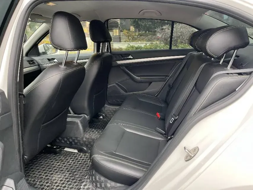 2019 Volkswagen T-Cross 1.5L 113HP L4 6AT,autocango,china used car exporter,china ev exporter,chinese used car exporter,chinese used ev exporter