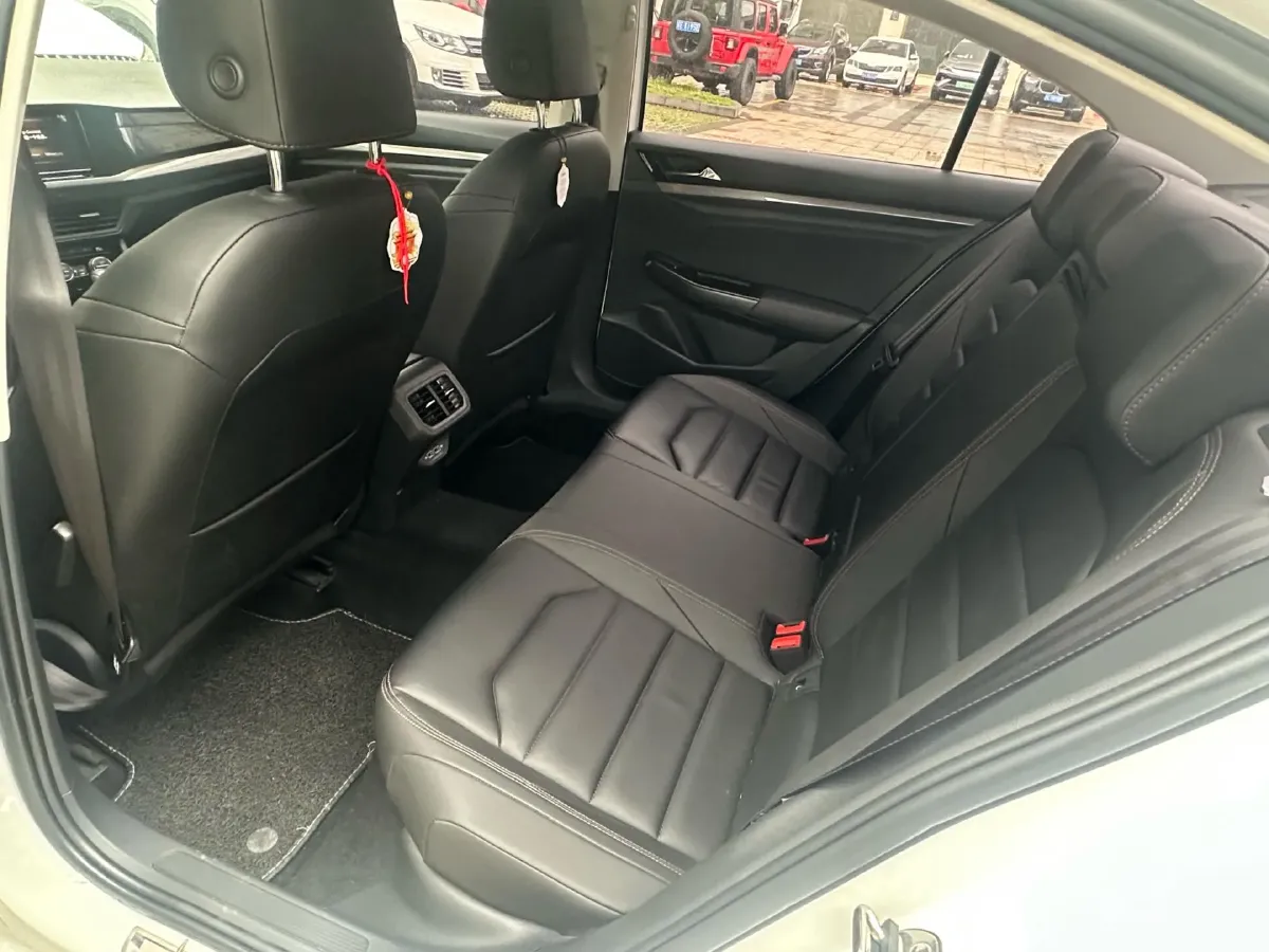 2019 Roewe RX5 MAX 2.0T 231HP L4 6DCT,autocango,china used car exporter,china ev exporter,chinese used car exporter,chinese used ev exporter