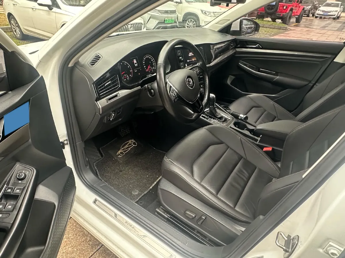 2019 Roewe RX5 MAX 2.0T 231HP L4 6DCT,autocango,china used car exporter,china ev exporter,chinese used car exporter,chinese used ev exporter