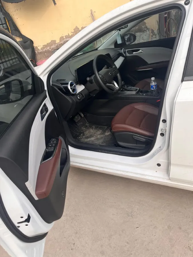 2022 Chevrolet Monza 1.5L 113HP L4 6AT,autocango,china used car exporter,china ev exporter,chinese used car exporter,chinese used ev exporter