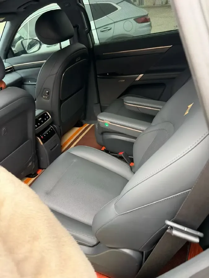 2024 DongFeng eπ eπ008 1.5T 147HP L4 REEV 34.32KWH,autocango,china used car exporter,china ev exporter,chinese used car exporter,chinese used ev exporter