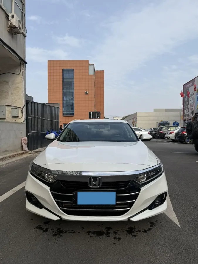 2022 Honda Accord 1.5T 194HP L4 CVT,autocango,china used car exporter,china ev exporter,chinese used car exporter,chinese used ev exporter
