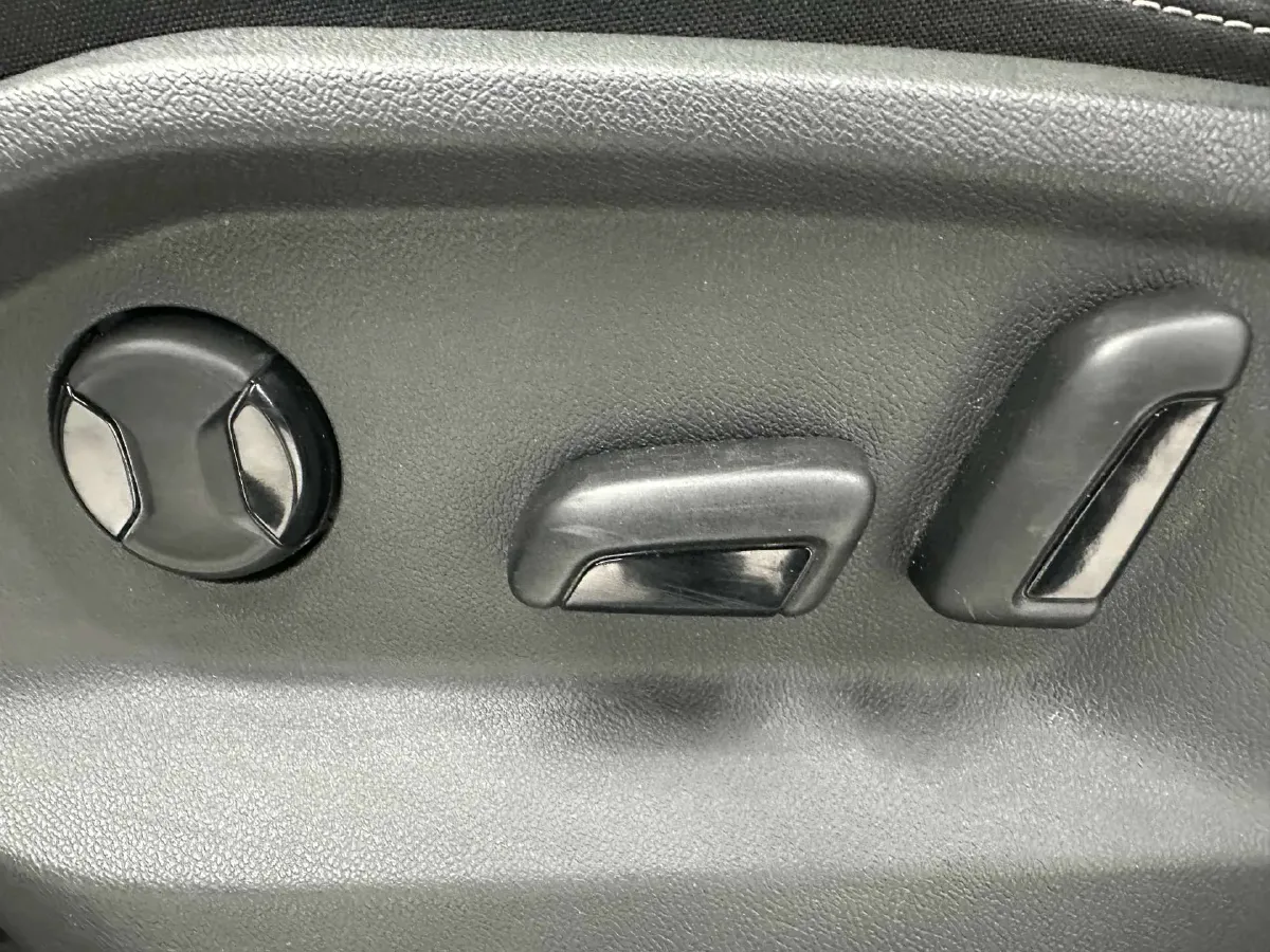 2022 Volkswagen T-Roc 1.4T 150HP L4 7DCT,autocango,china used car exporter,china ev exporter,chinese used car exporter,chinese used ev exporter