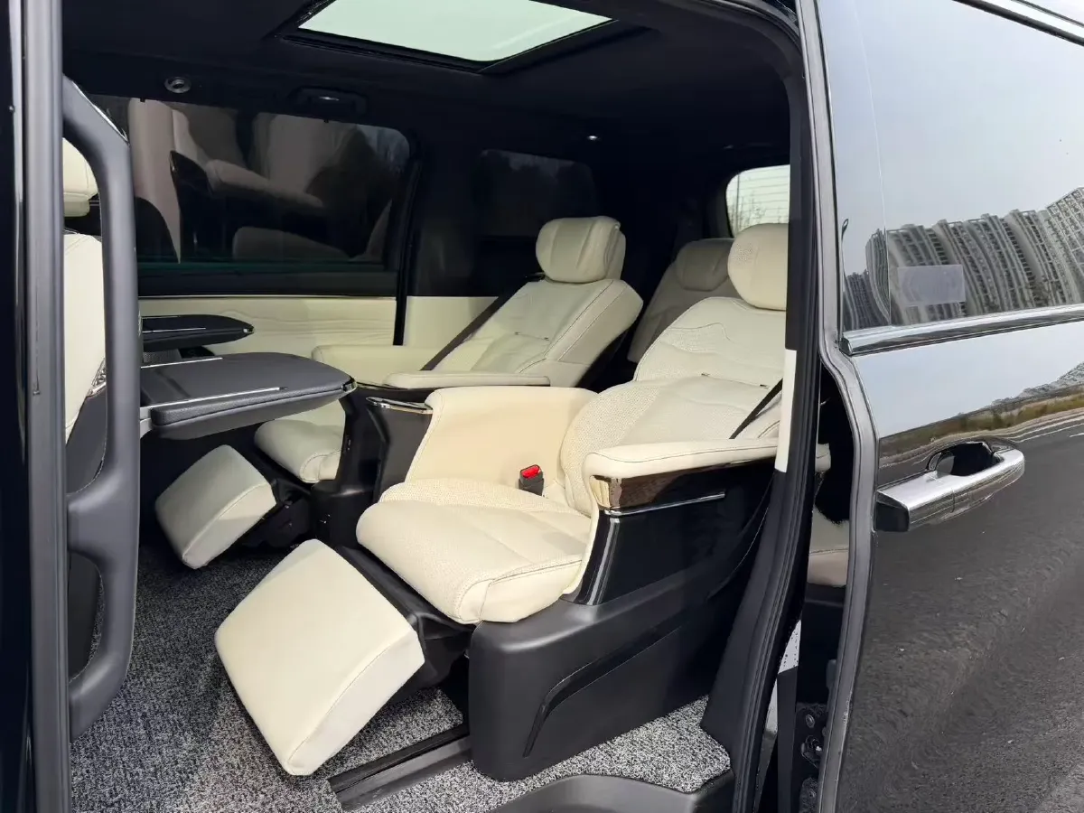 2023 GAC Trumpchi M8 2.0T 252HP L4 8AT,autocango,china used car exporter,china ev exporter,chinese used car exporter,chinese used ev exporter