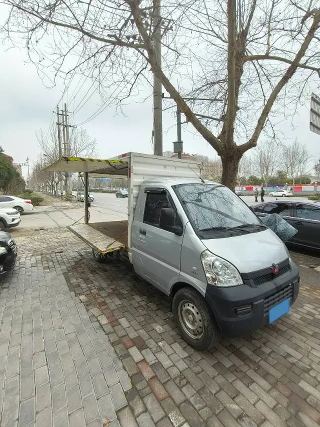 2020 WuLing RongGuang Mini Truck 1.5L 99HP L4 5MT,autocango,china used car exporter,china ev exporter,chinese used car exporter,chinese used ev exporter