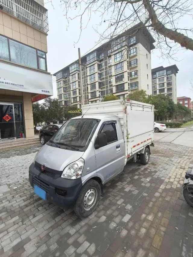 2020 WuLing RongGuang Mini Truck 1.5L 99HP L4 5MT,autocango,china used car exporter,china ev exporter,chinese used car exporter,chinese used ev exporter