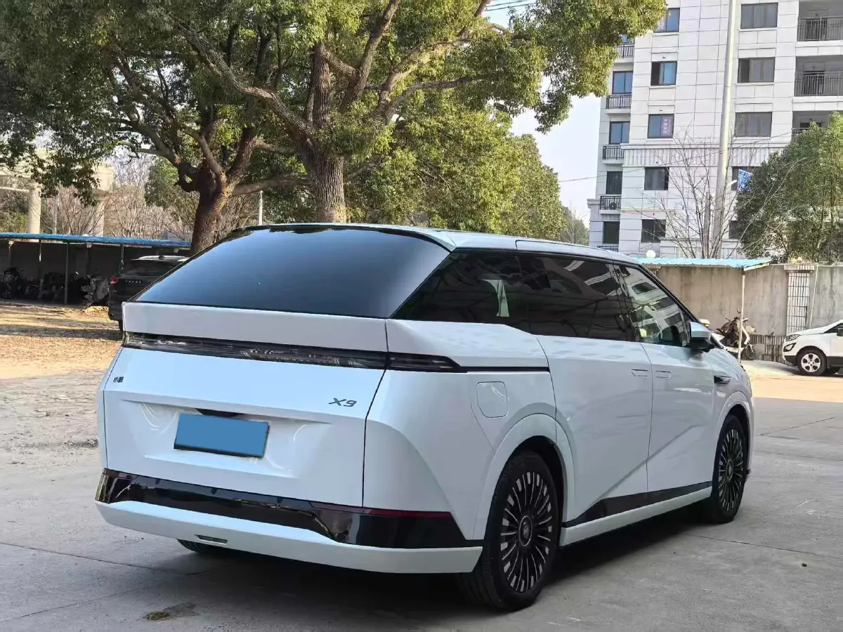 2025 Xpeng X9 BEV,autocango,china used car exporter,china ev exporter,chinese used car exporter,chinese used ev exporter
