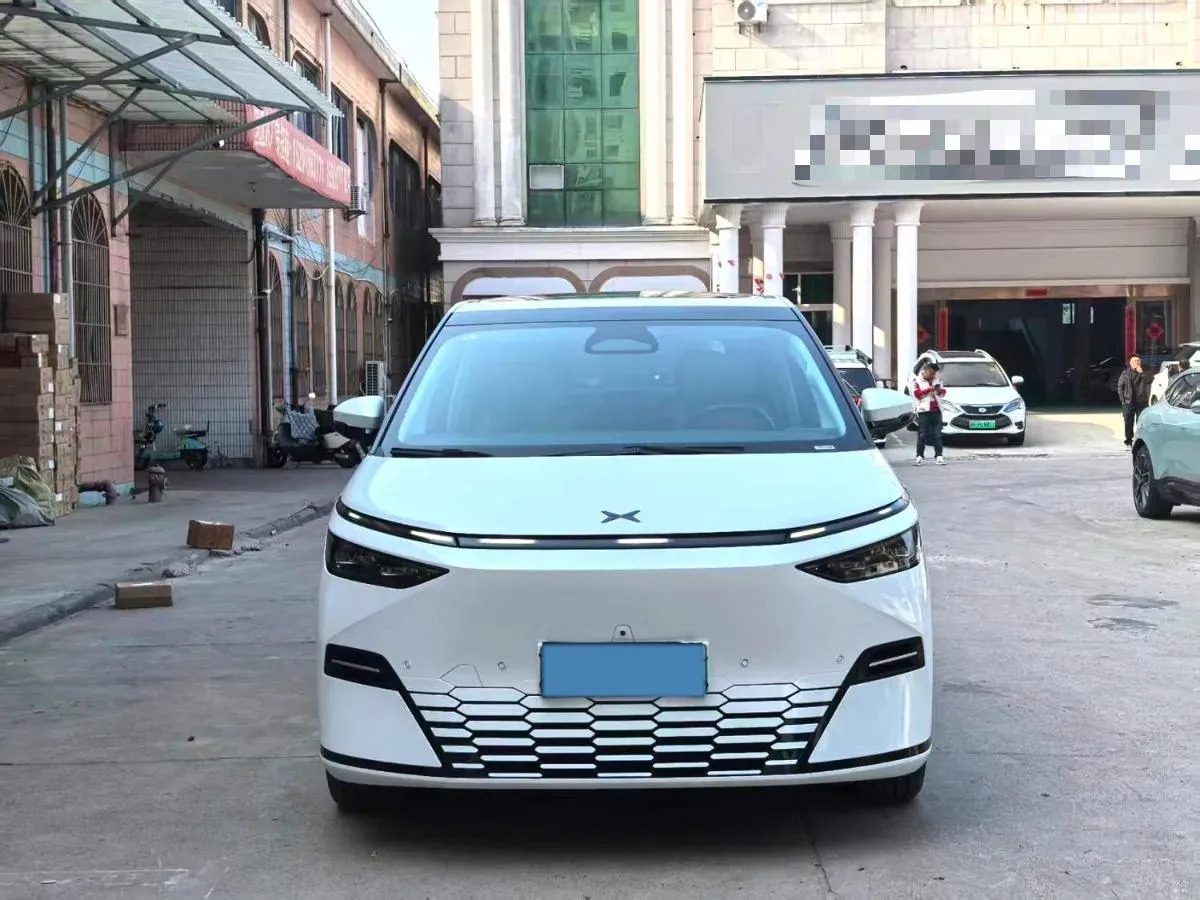 2025 Xpeng X9 BEV,autocango,china used car exporter,china ev exporter,chinese used car exporter,chinese used ev exporter