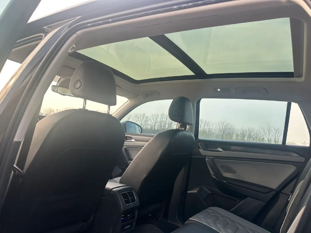 2023 Volkswagen Tayron 2.0T 186HP L4 7DCT,autocango,china used car exporter,china ev exporter,chinese used car exporter,chinese used ev exporter