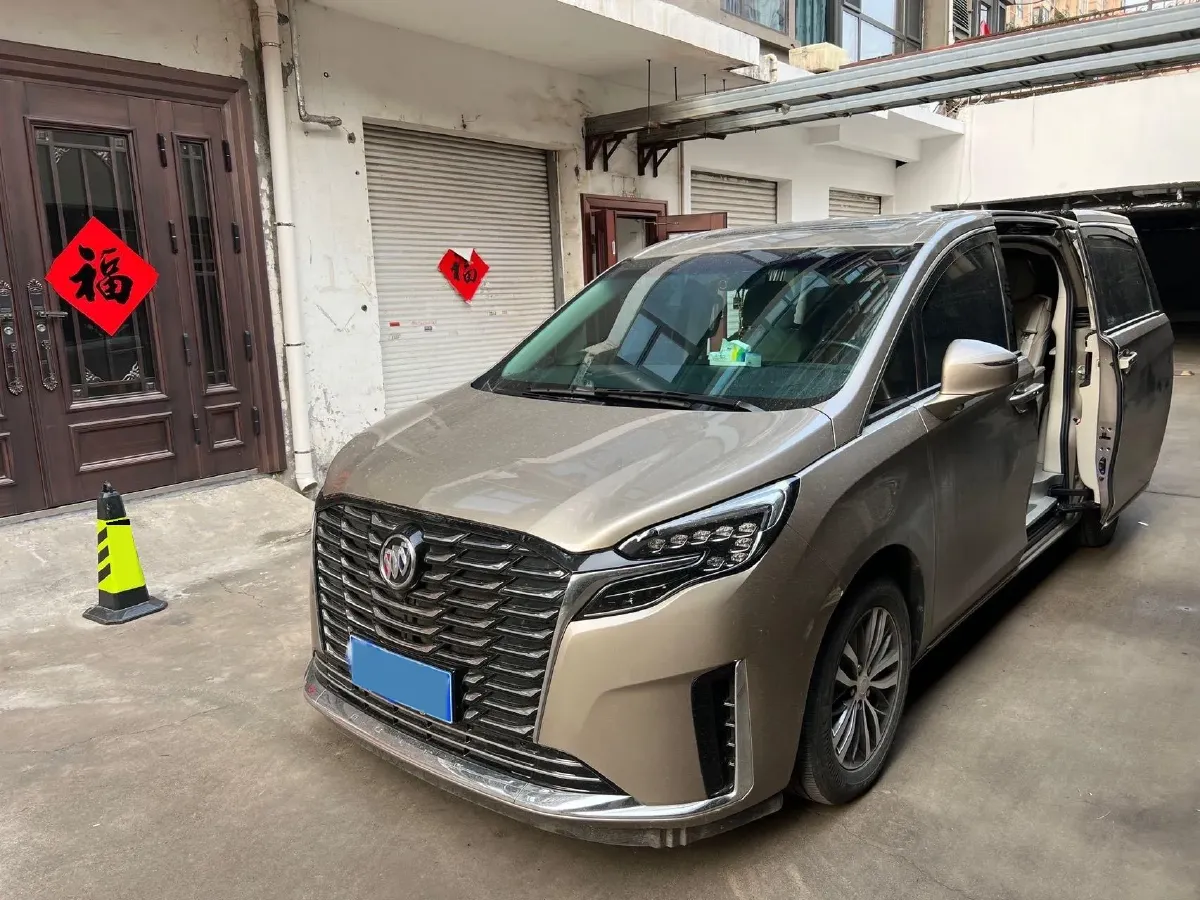 2023 Buick GL8 2.0T 237HP L4 9AT,autocango,china used car exporter,china ev exporter,chinese used car exporter,chinese used ev exporter