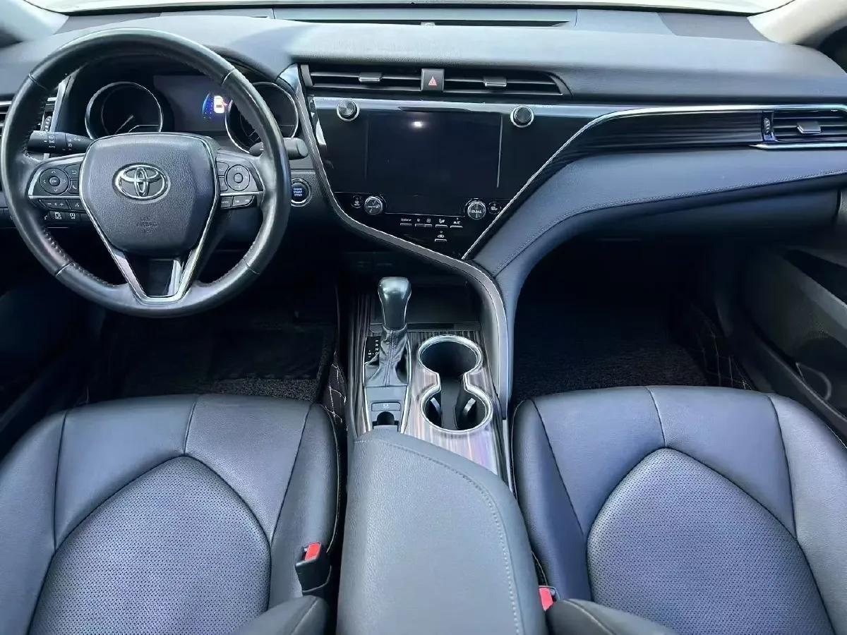 2019 Toyota Camry 2.0L 178HP L4 CVT,autocango,china used car exporter,china ev exporter,chinese used car exporter,chinese used ev exporter