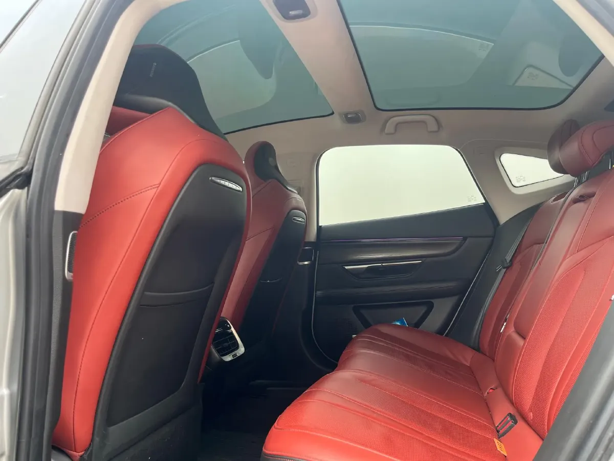 2020 DS 7 1.6T 215HP L4 8AT,autocango,china used car exporter,china ev exporter,chinese used car exporter,chinese used ev exporter