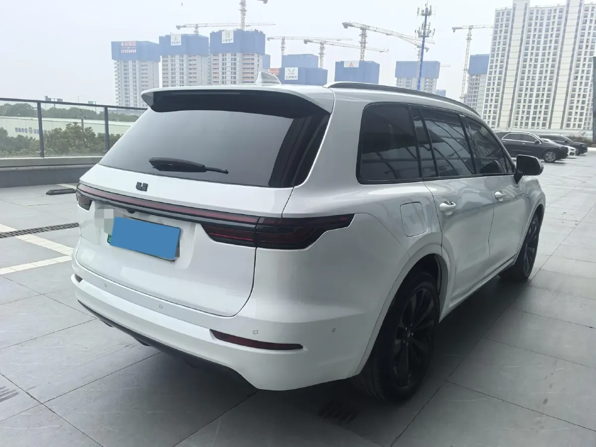 2021 Li ONE Range Extended 131HP REEV 40.5KWH,autocango,china used car exporter,china ev exporter,chinese used car exporter,chinese used ev exporter